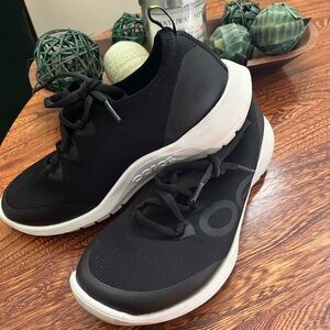OOFOS Black and White Comfort Sneakers